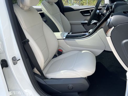 New 2026 Mercedes-Benz GLC 300 4MATIC image 33