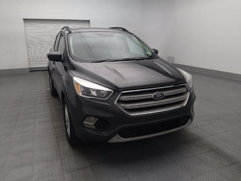 Used 2018 Ford Escape SE w/ SE Sync 3 Package FWD image 14