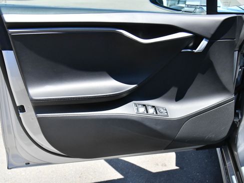 Used 2018 Tesla Model S 75D AWD/4WD image 13