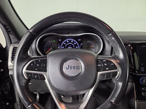 Certified 2019 Jeep Grand Cherokee Laredo w/ Laredo X Package image 15