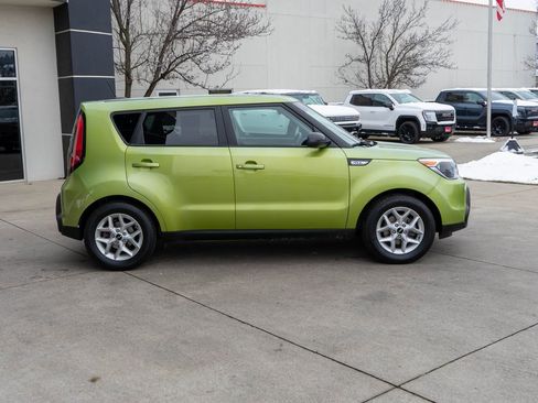 Used 2016 Kia Soul image 8