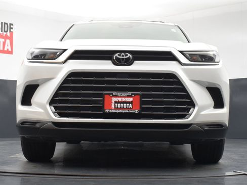 Used 2025 Toyota Grand Highlander AWD Hybrid image 34
