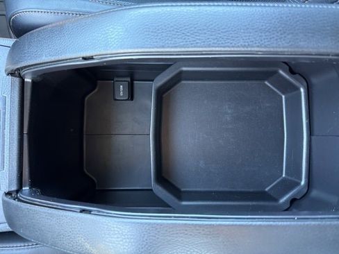 Used 2015 Toyota Highlander Limited image 39