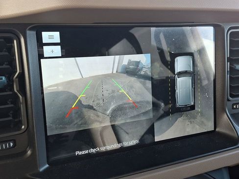 Used 2022 Ford Bronco Wildtrak image 15