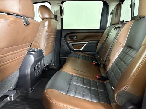 Used 2016 Nissan Titan Platinum Reserve image 35