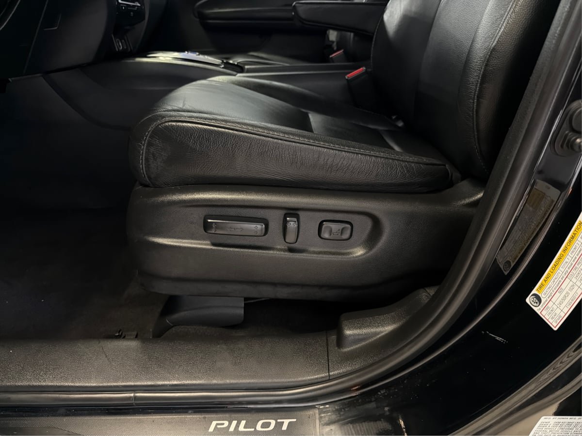 Used 2020 Honda Pilot Touring image 21