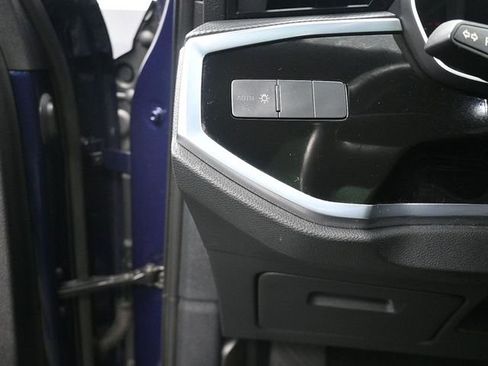 Used 2020 Audi Q3 2.0T Premium image 20