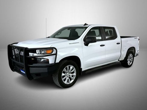 Used 2021 Chevrolet Silverado 1500 Custom image 1