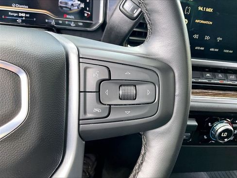 Used 2025 GMC Sierra 1500 Elevation AWD/4WD image 22