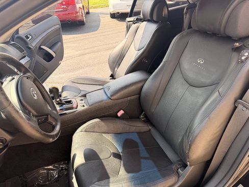Used 2011 INFINITI G37 Convertible w/ Premium Pkg RWD image 11