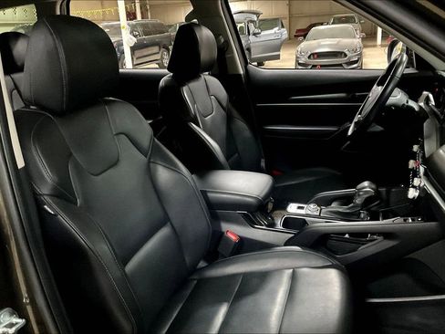 Used 2025 Kia Telluride S AWD/4WD image 7