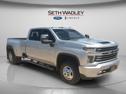Used 2022 Chevrolet Silverado 3500 High Country w/ LPO, Hitch Package AWD/4WD image 1