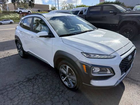 Used 2021 Hyundai Kona Limited w/ Cargo Package image 10