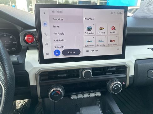 Used 2024 Toyota Tacoma TRD Off-Road image 7