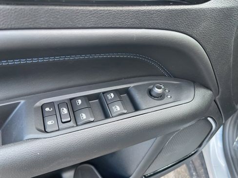 New 2026 Jeep Compass Limited image 18