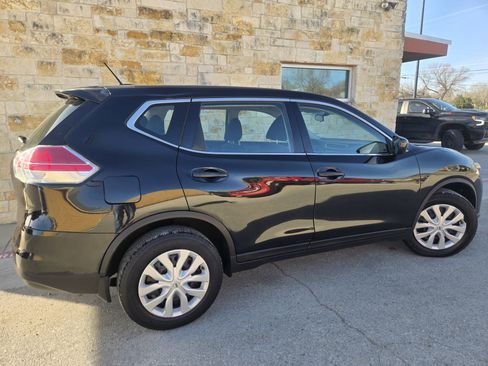 Used 2016 Nissan Rogue S image 20