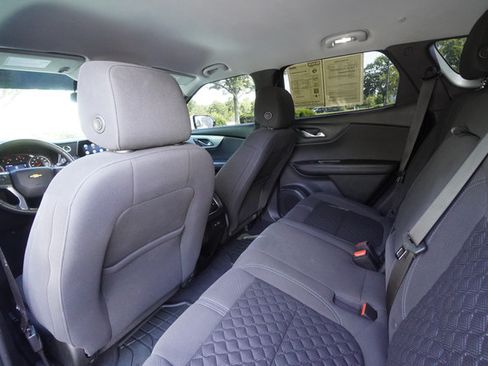 Used 2021 Chevrolet Blazer LT w/ LPO, Black Accent Package FWD image 21