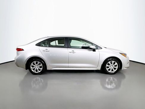 Certified 2025 Toyota Corolla LE image 8