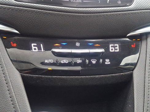 Used 2019 Cadillac XT5 Luxury AWD/4WD image 16
