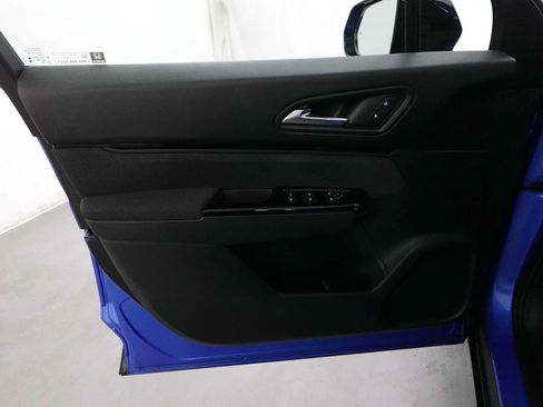 Used 2024 Honda Prologue EX image 10
