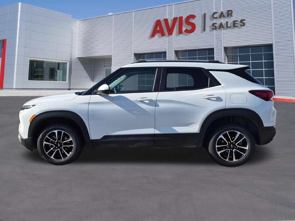 Used 2025 Chevrolet TrailBlazer LT AWD/4WD image 10