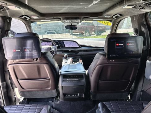 Certified 2023 Cadillac Escalade Sport Platinum AWD/4WD image 39