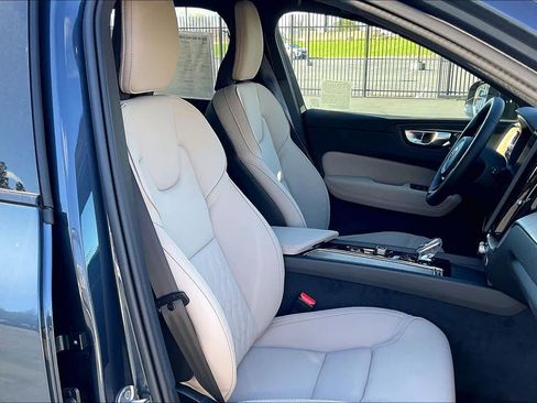New 2026 Volvo XC60 B5 Plus w/ Climate Package image 31