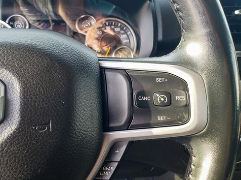 Used 2020 RAM 1500 Big Horn AWD/4WD image 23
