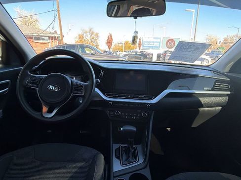 Used 2021 Kia Niro LX image 13