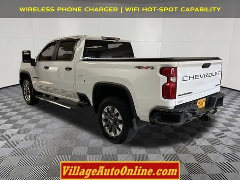 Used 2024 Chevrolet Silverado 2500 Custom w/ Custom Convenience Package AWD/4WD image 2