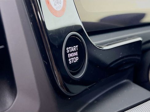 New 2026 Porsche Cayenne Base image 11