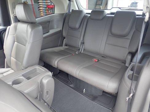 Used 2012 Honda Odyssey EX-L image 16
