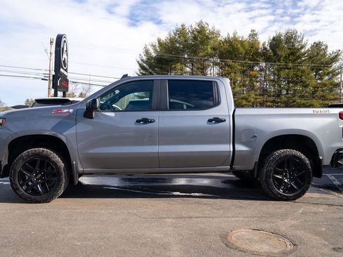 Used 2021 Chevrolet Silverado 1500 LT Trail Boss w/ Convenience Package II image 3