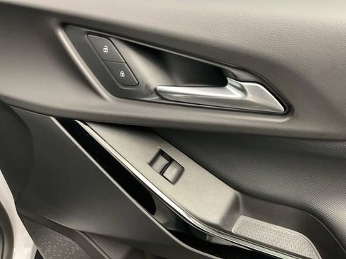 New 2026 Chevrolet Equinox LT w/ LPO, Floor Liner Package FWD image 22