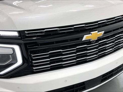 Used 2025 Chevrolet Tahoe High Country AWD/4WD image 34