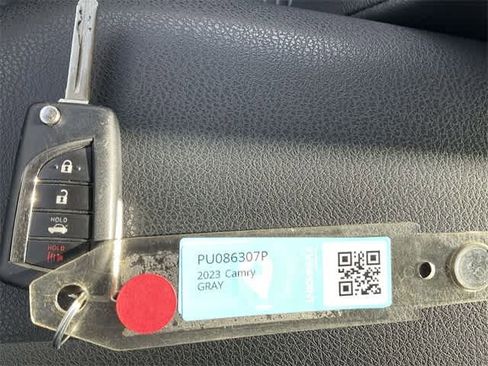 Used 2023 Toyota Camry SE image 26