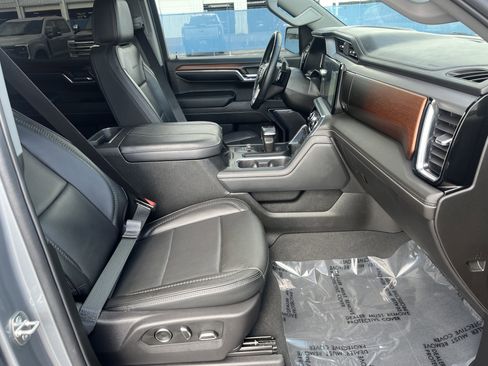 Used 2024 GMC Sierra 1500 Denali w/ Technology Package image 18