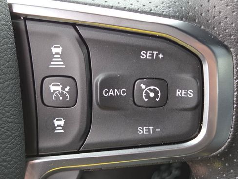 Used 2025 RAM 2500 Tradesman AWD/4WD image 26