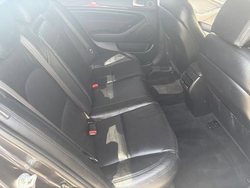 Used 2016 Kia Cadenza Premium FWD image 33