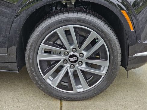 New 2027 Cadillac Vistiq Luxury AWD/4WD image 9