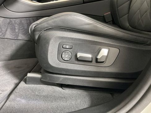 Certified 2025 BMW X5 xDrive50e w/ M Sport Package AWD/4WD image 27