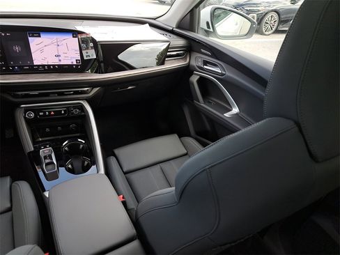 New 2025 Audi Q5 Premium Plus image 25