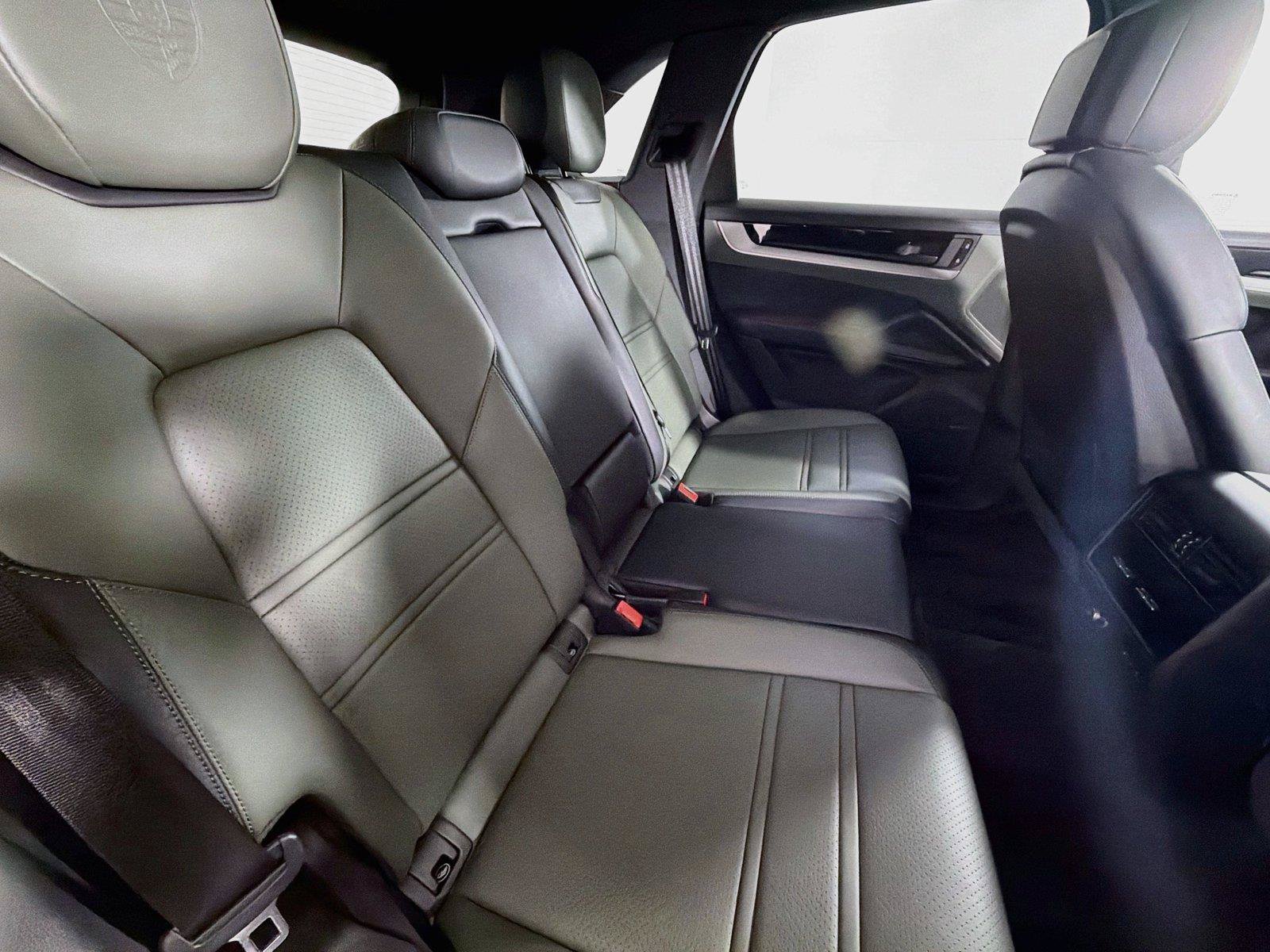 Certified 2026 Porsche Cayenne S AWD/4WD image 27