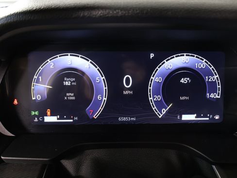 Used 2023 Jeep Grand Cherokee L Laredo image 4