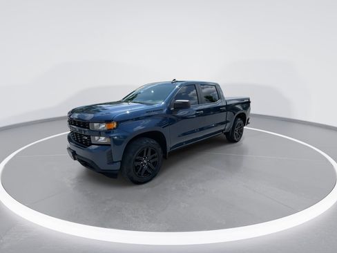 Used 2022 Chevrolet Silverado 1500 Custom w/ LPO, Blackout Package AWD/4WD image 7
