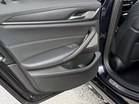 Used 2023 BMW M550i xDrive AWD/4WD image 11