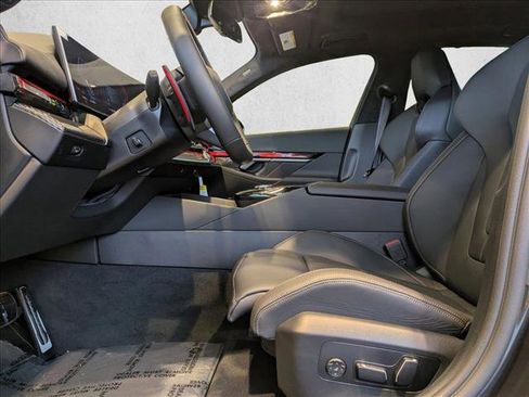 New 2026 BMW M5 w/ Executive Package image 4