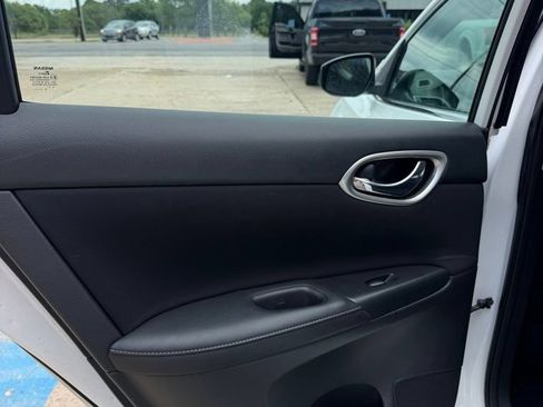Used 2017 Nissan Sentra SV FWD image 8