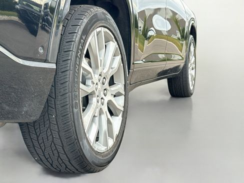 Used 2024 GMC Acadia Denali w/ Super Cruise Package AWD/4WD image 9