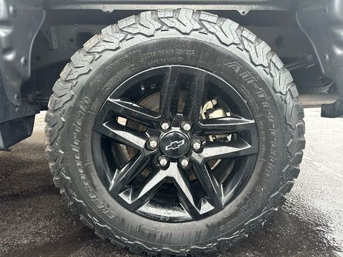 Used 2021 Chevrolet Silverado 1500 Custom Trail Boss image 24